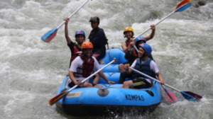 4 Tips for a Safe and Exciting Overnight Rafting Excursion